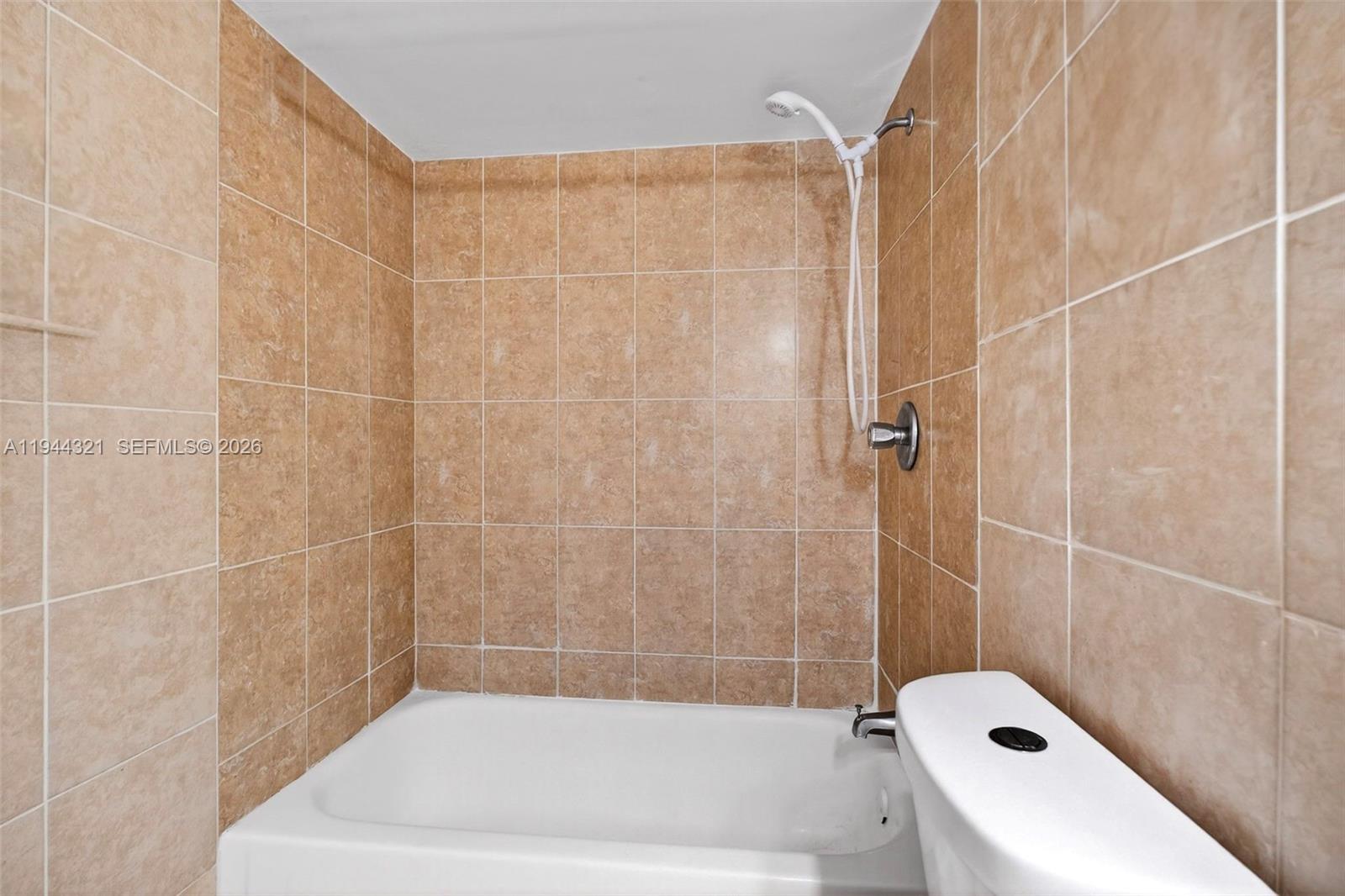 16851 NE 23rd Ave #619 North Miami Beach, FL 33160