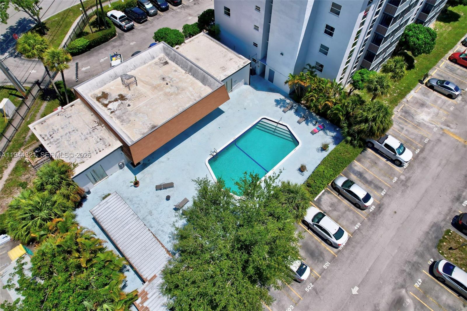 16851 NE 23rd Ave #619 North Miami Beach, FL 33160