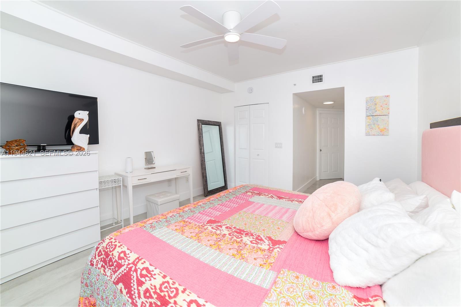 image Porto Bellagio Condo21