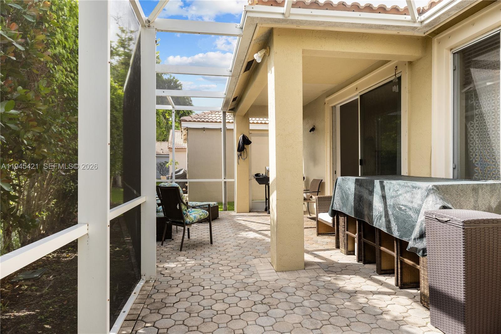 1199 Golden Cane Dr Weston, FL 33327