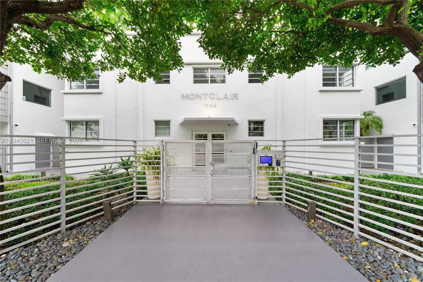 image The Montclair Condo24