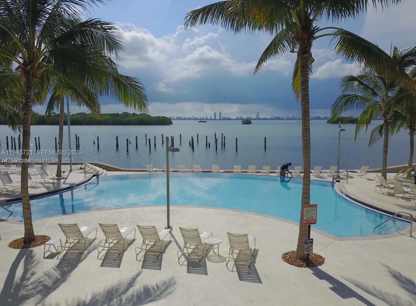 650 NE 64th St #G407