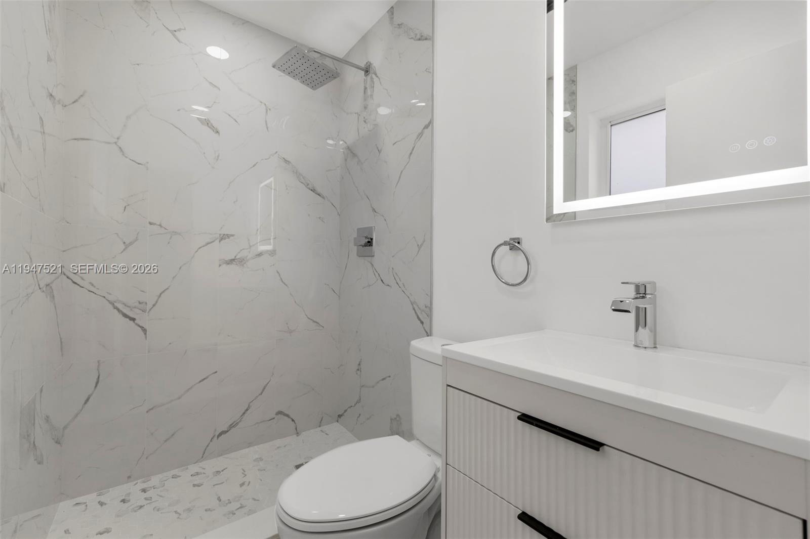 1011 NE 196th St Miami, FL 33179