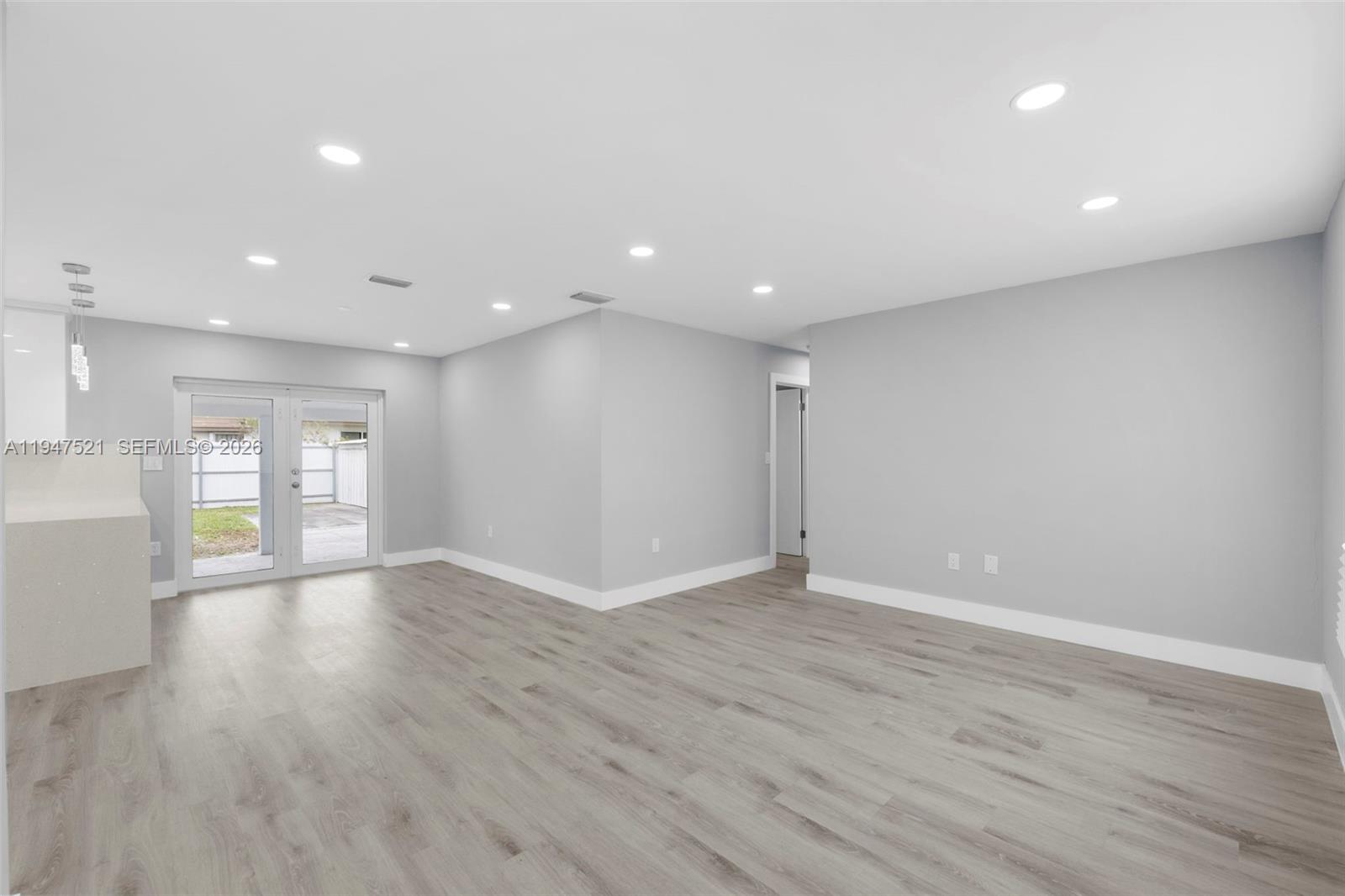 1011 NE 196th St Miami, FL 33179