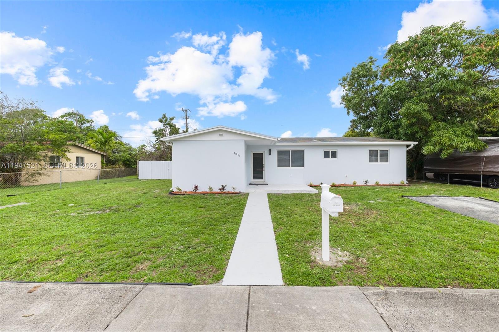 1011 NE 196th St Miami, FL 33179