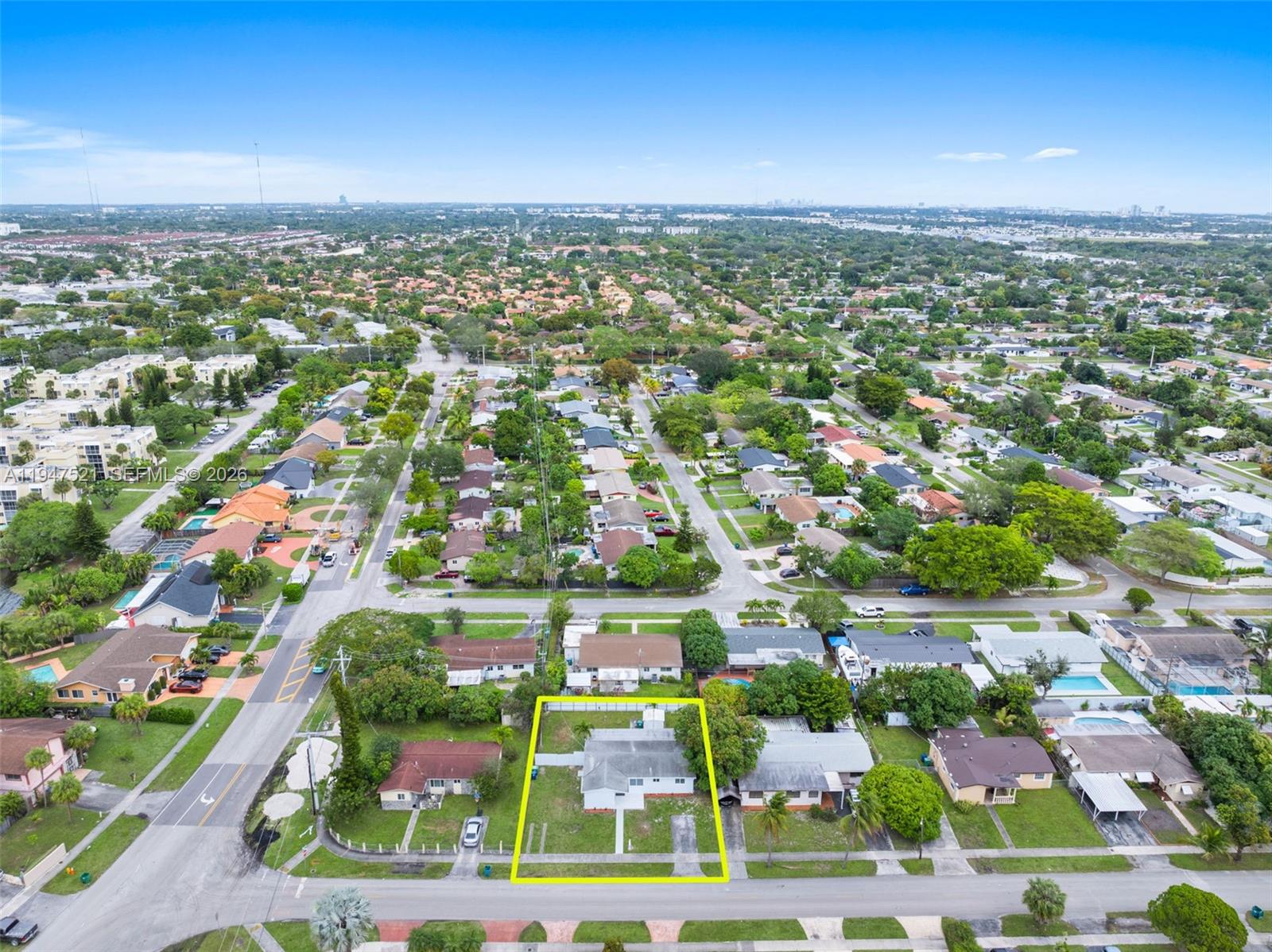 1011 NE 196th St Miami, FL 33179