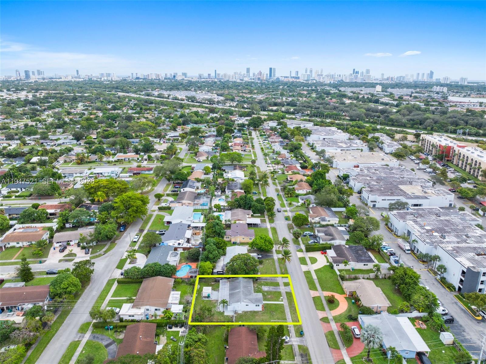 1011 NE 196th St Miami, FL 33179