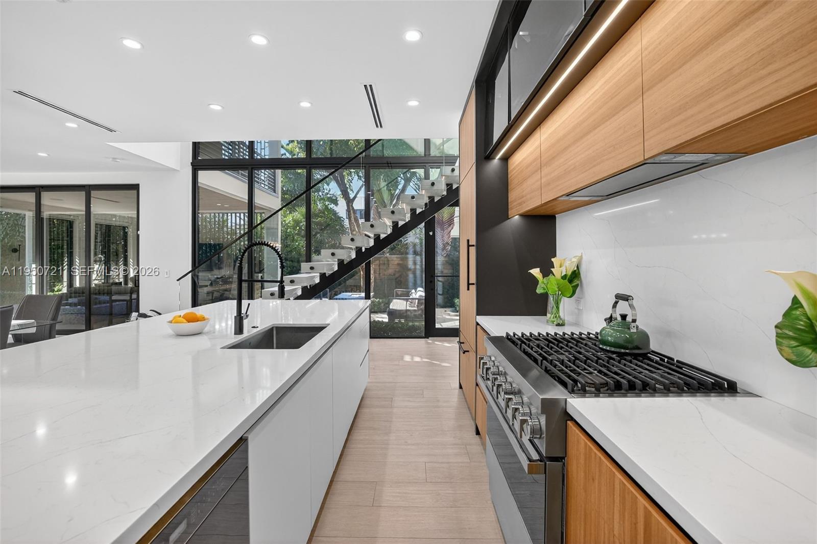 1529 SE 2nd Ct Fort Lauderdale, FL 33301