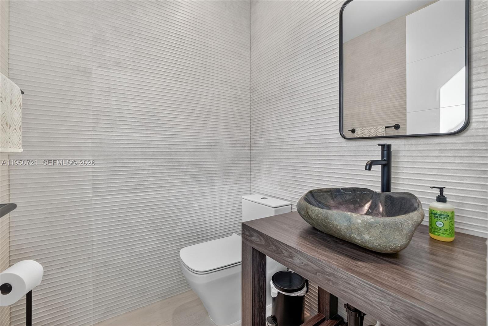 1529 SE 2nd Ct Fort Lauderdale, FL 33301