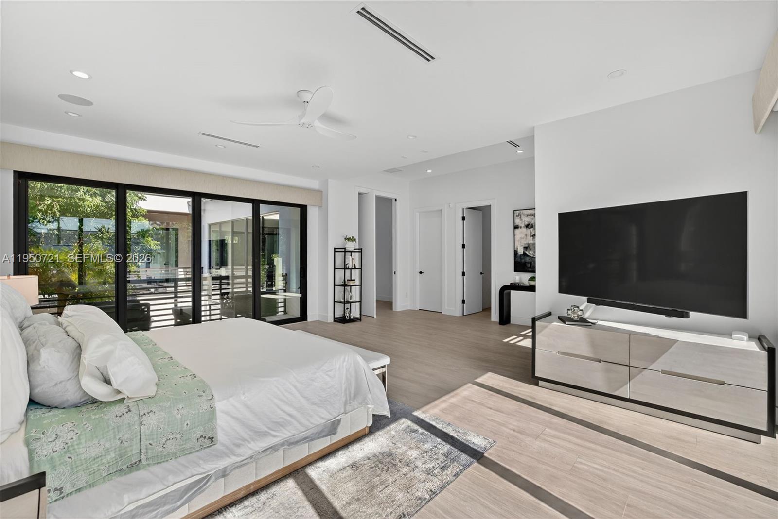 1529 SE 2nd Ct Fort Lauderdale, FL 33301