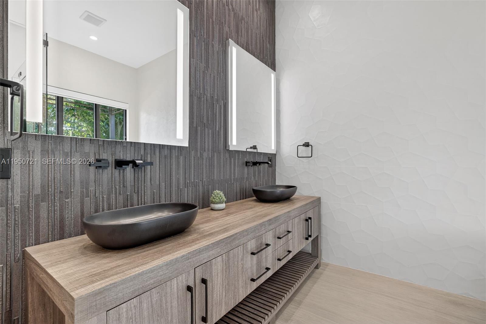 1529 SE 2nd Ct Fort Lauderdale, FL 33301