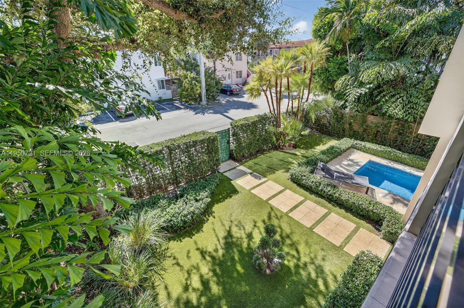 1529 SE 2nd Ct Fort Lauderdale, FL 33301