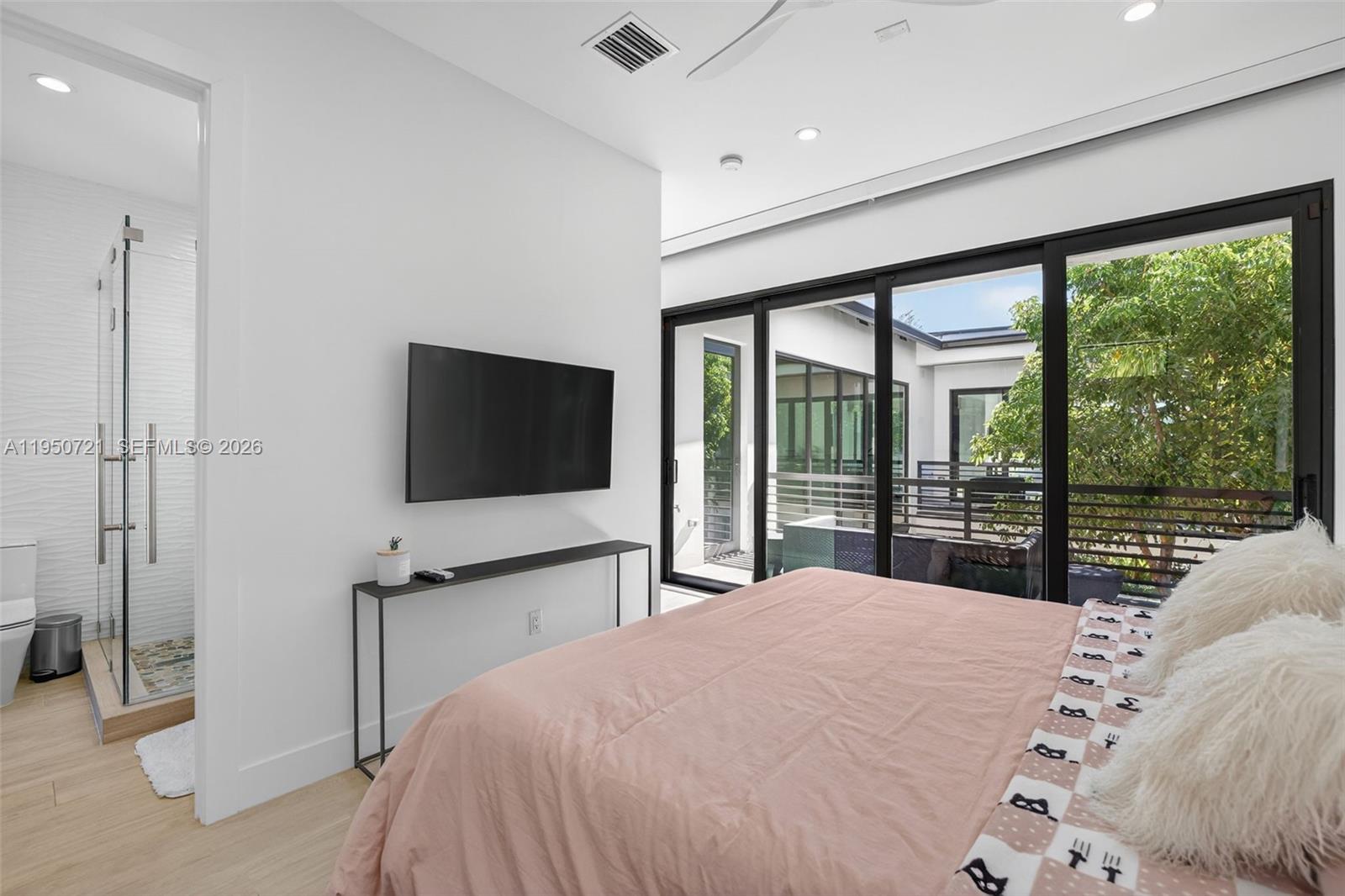 1529 SE 2nd Ct Fort Lauderdale, FL 33301