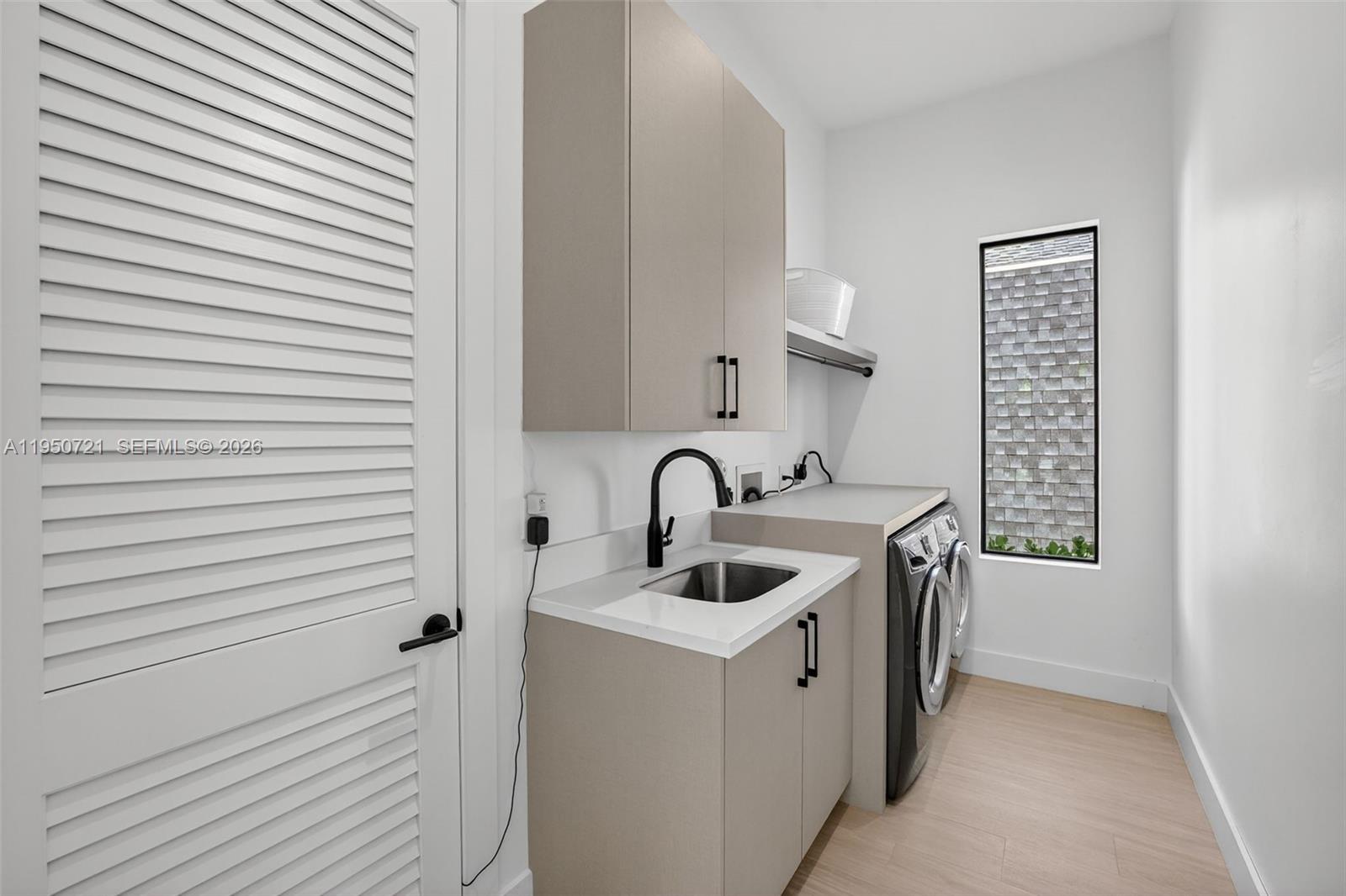 1529 SE 2nd Ct Fort Lauderdale, FL 33301