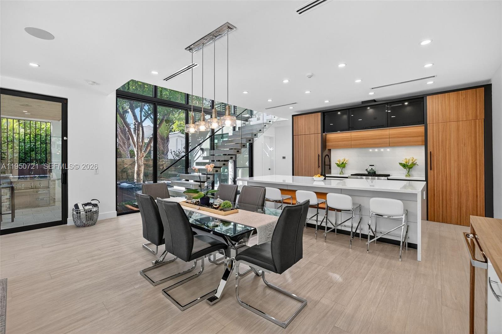 1529 SE 2nd Ct Fort Lauderdale, FL 33301