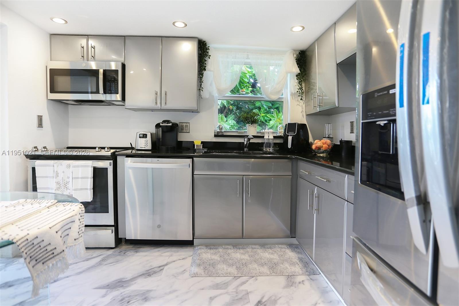 6570 Royal Palm Blvd #301J Margate, FL 33063