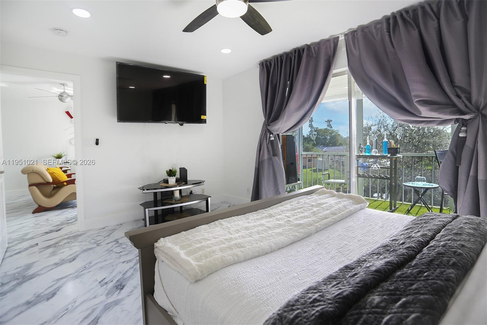 6570 Royal Palm Blvd #301J Margate, FL 33063