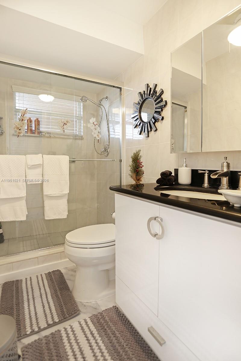 6570 Royal Palm Blvd #301J Margate, FL 33063