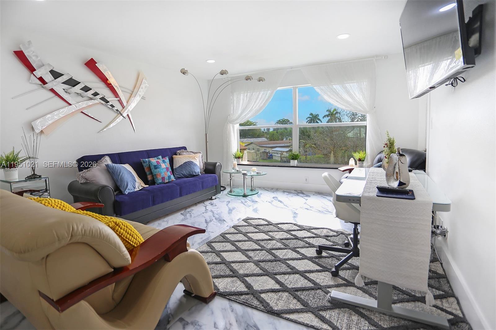 6570 Royal Palm Blvd #301J Margate, FL 33063