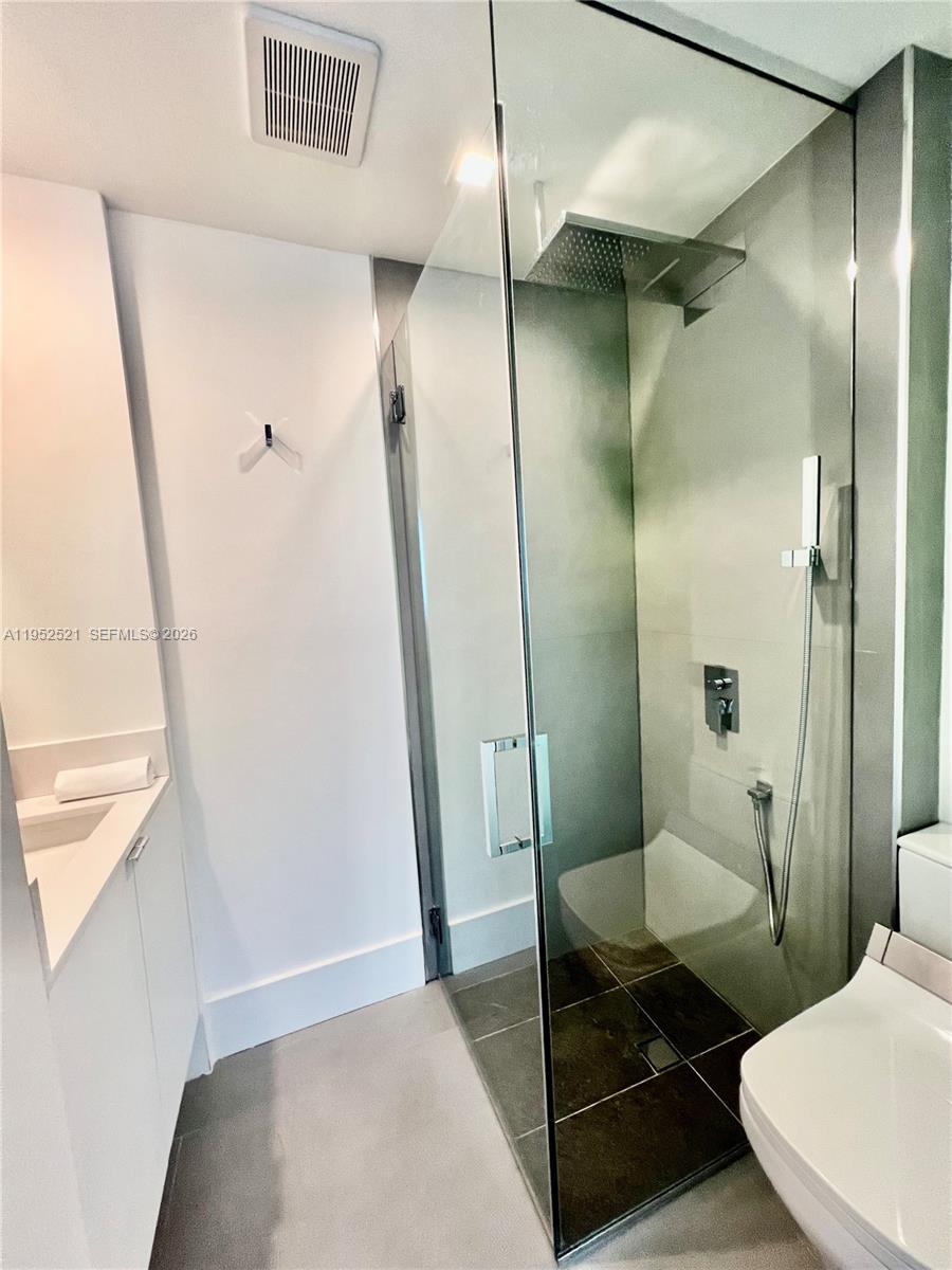 image Continuum South Beach North Tower23