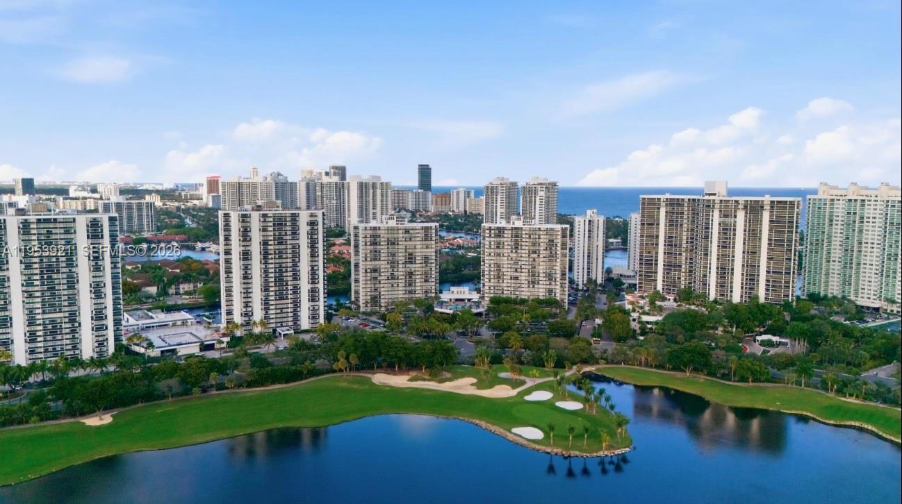 3731 N Country Clb Dr #1421