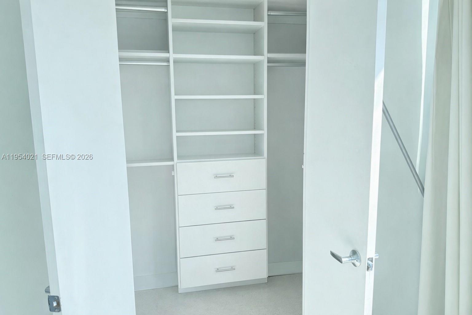 601 NE 36th St #1112 Miami, FL 33137