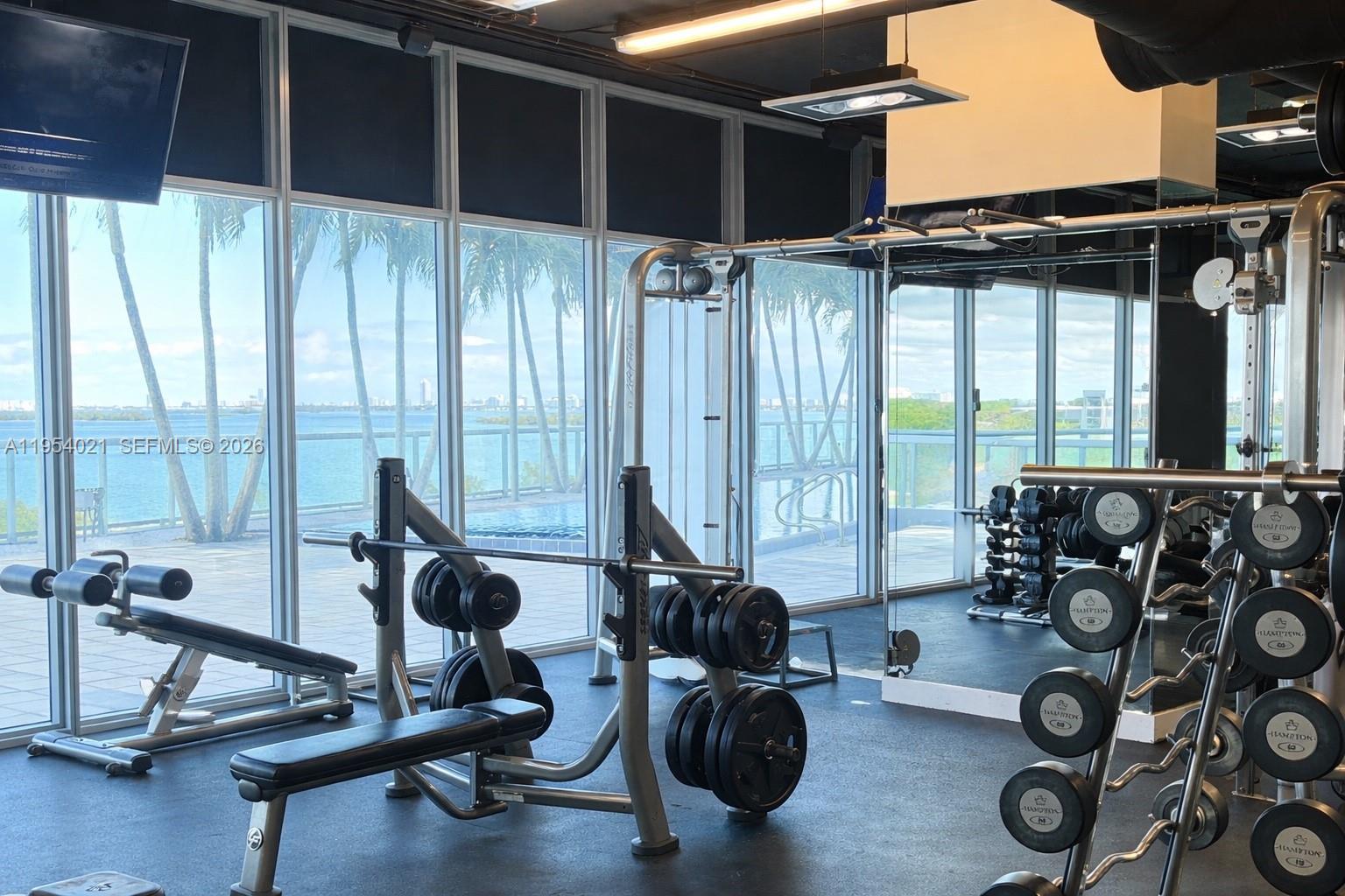 601 NE 36th St #1112 Miami, FL 33137