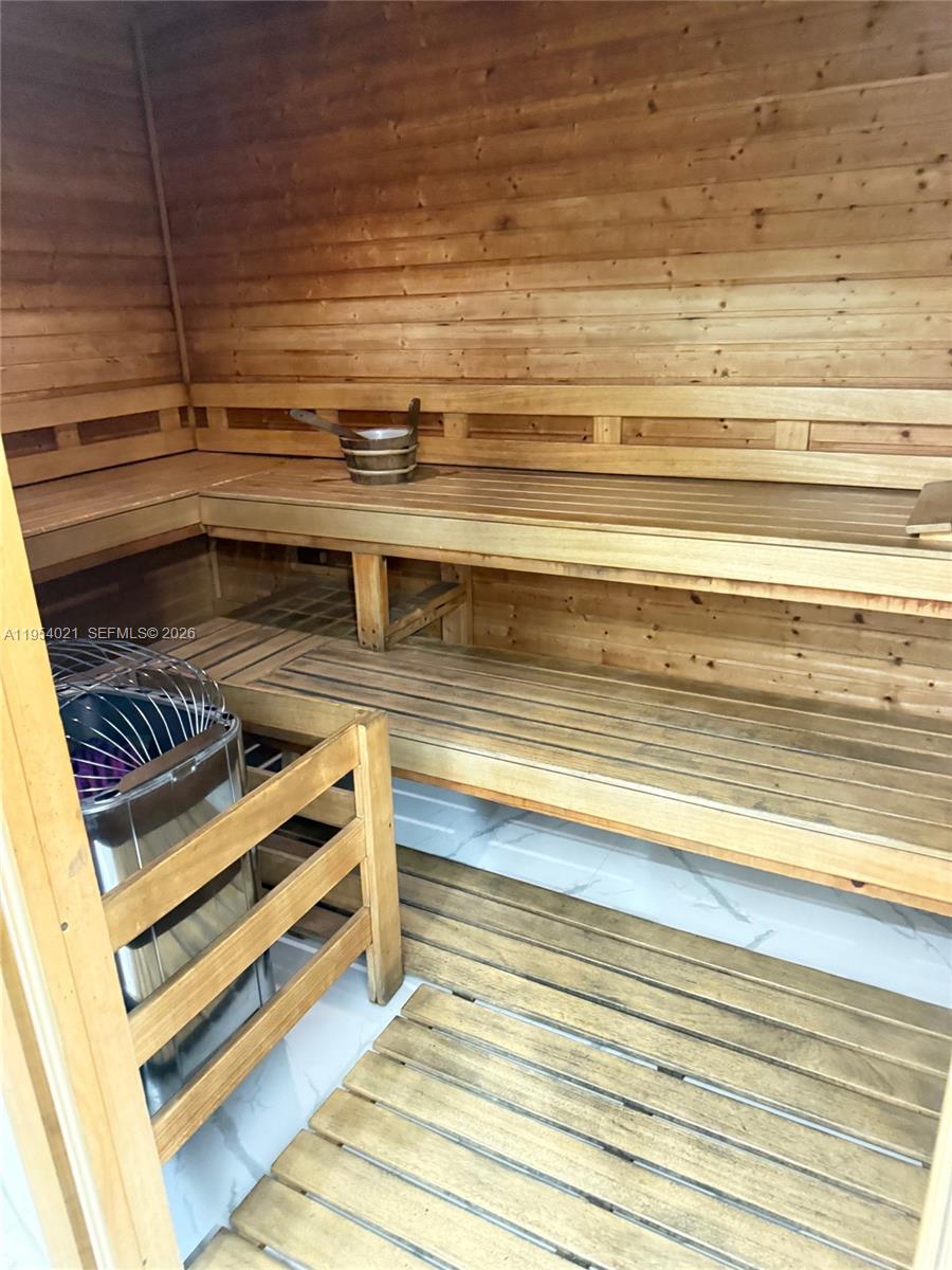 601 NE 36th St #1112 Miami, FL 33137