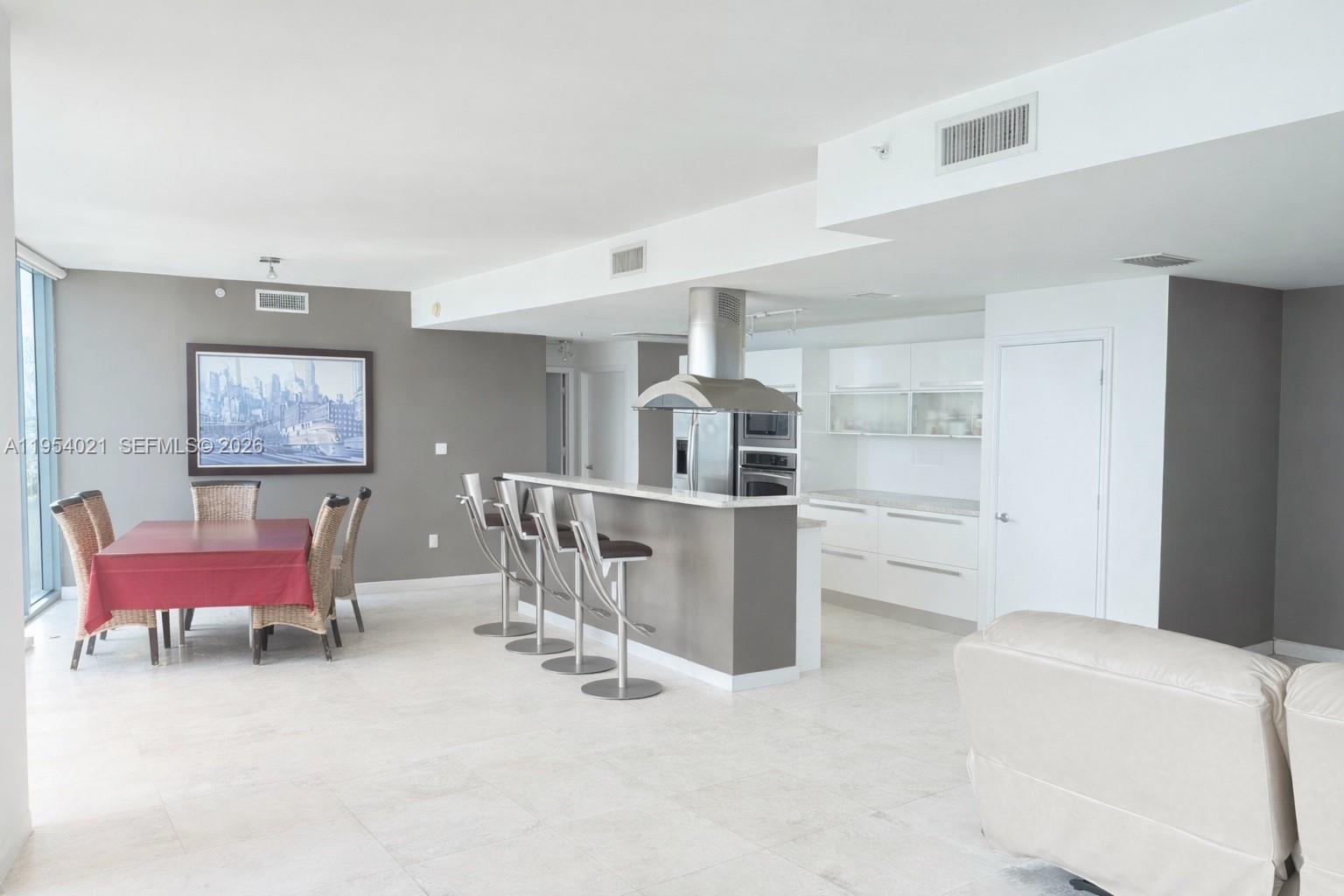 601 NE 36th St #1112 Miami, FL 33137