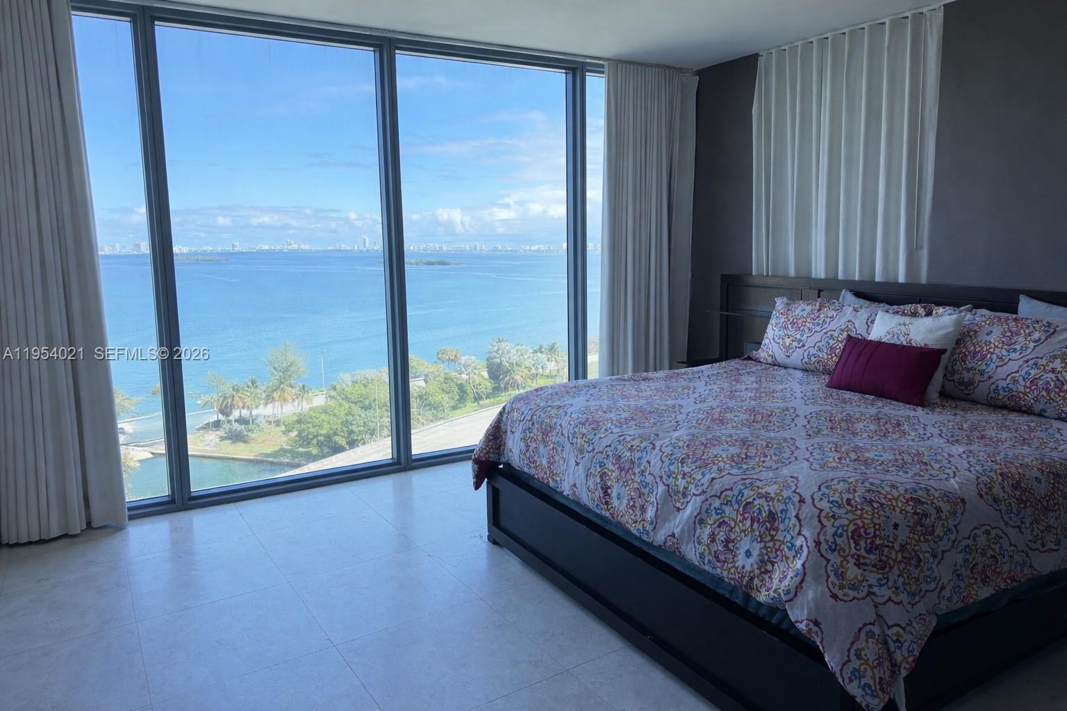 601 NE 36th St #1112 Miami, FL 33137