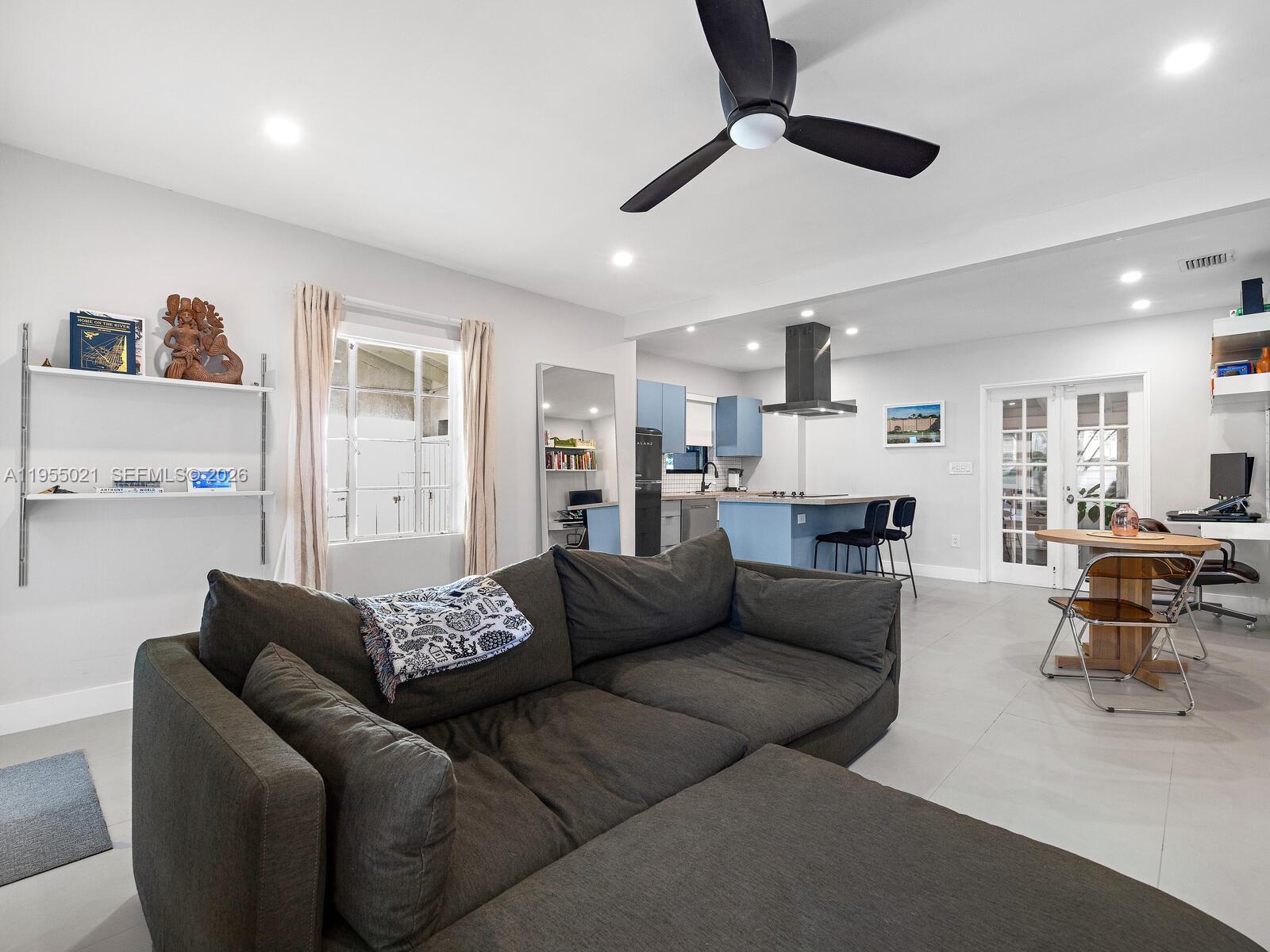 1009 NW 11th Ct Miami, FL 33136