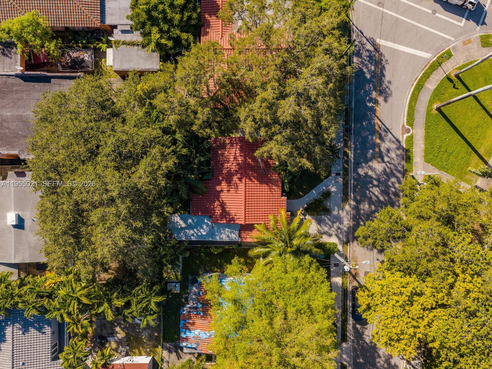 1009 NW 11th Ct Miami, FL 33136