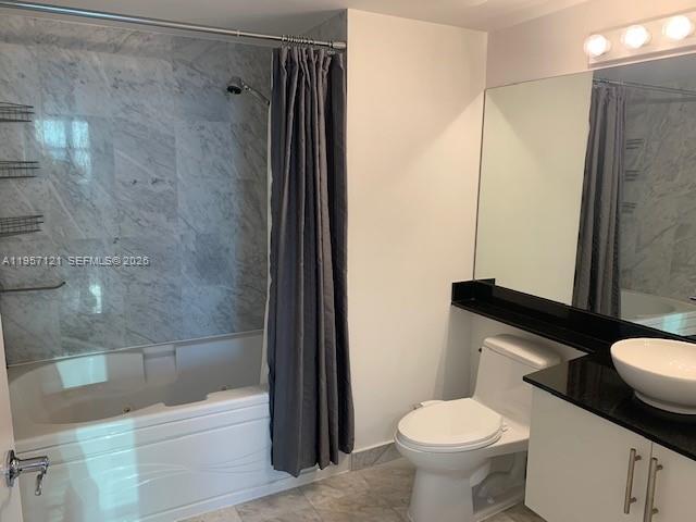 image Brickell on the River North17