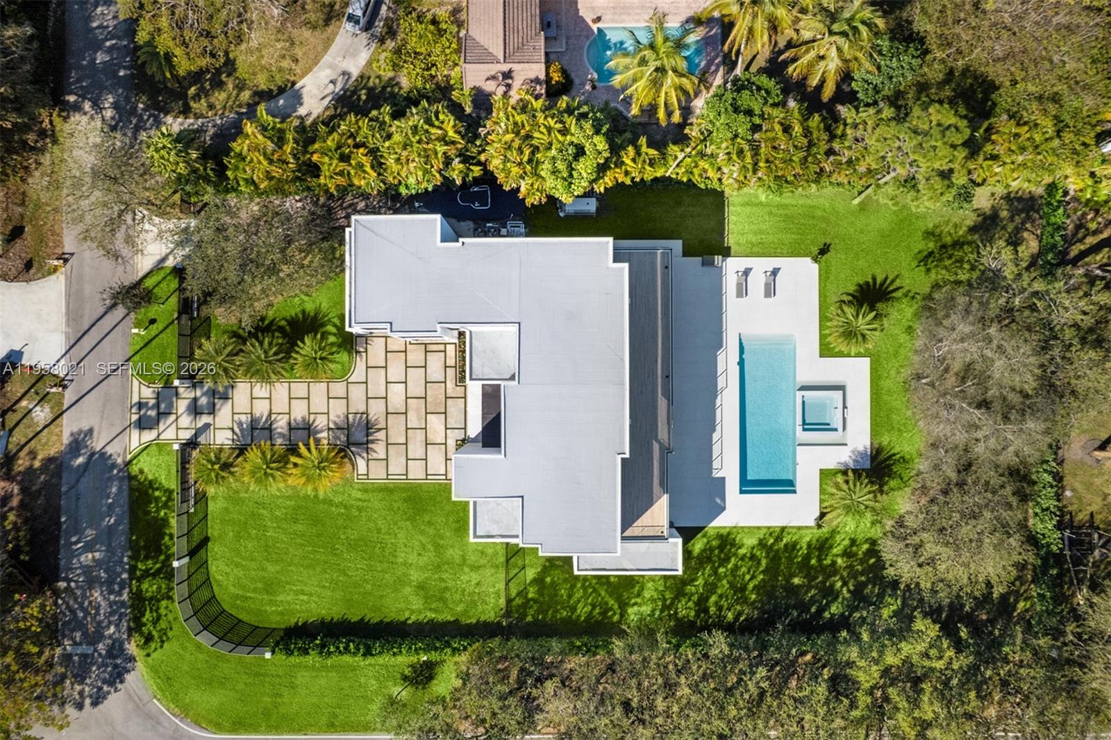 9525 SW 95th Ct Miami, FL 33176