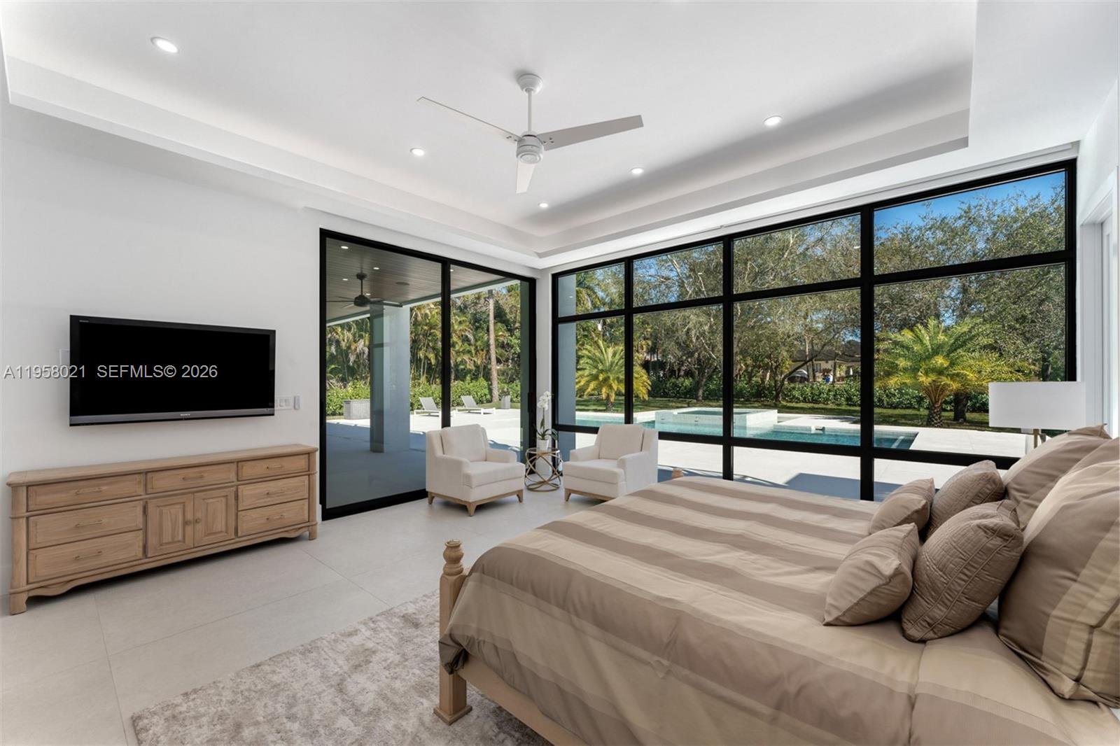 9525 SW 95th Ct Miami, FL 33176