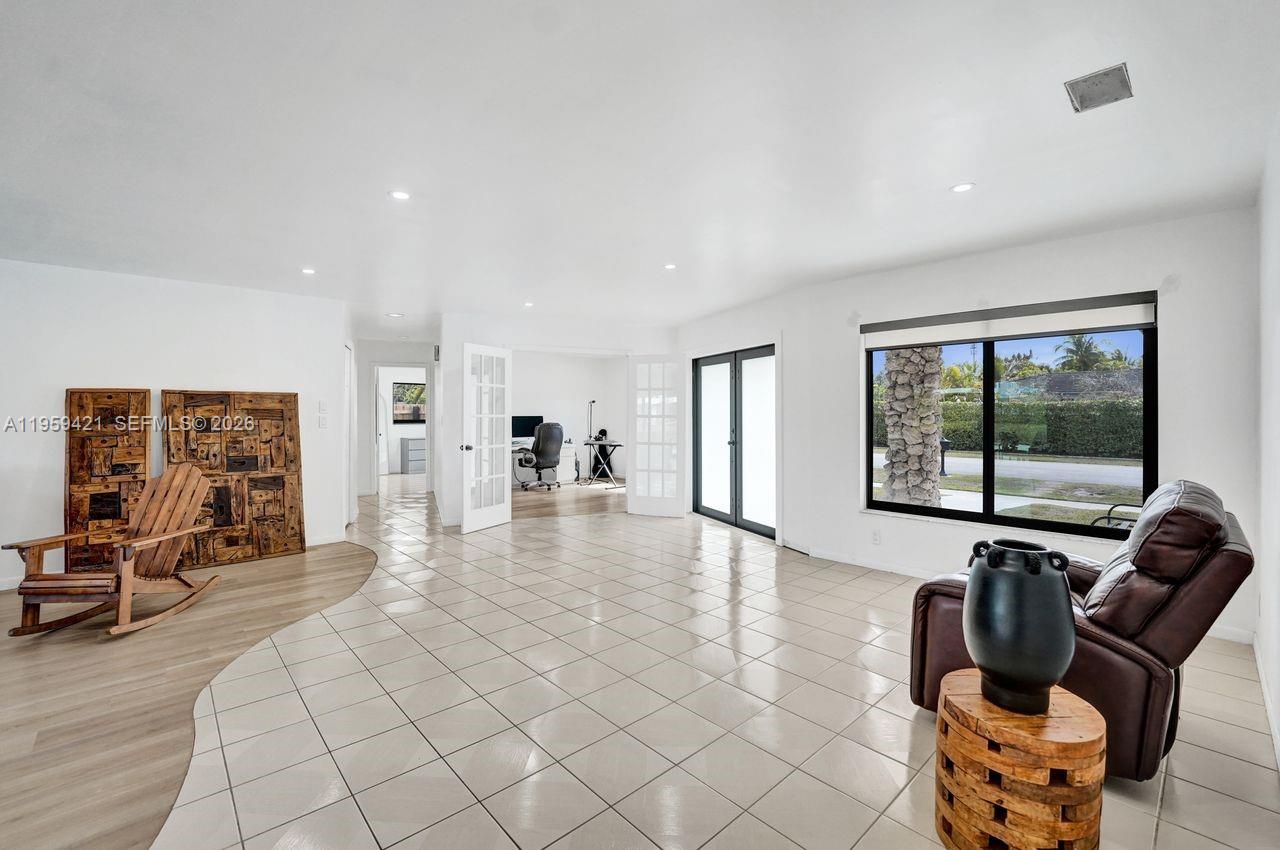 16653 Golfview Dr Weston, FL 33326