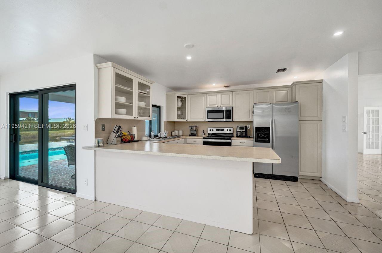 16653 Golfview Dr Weston, FL 33326