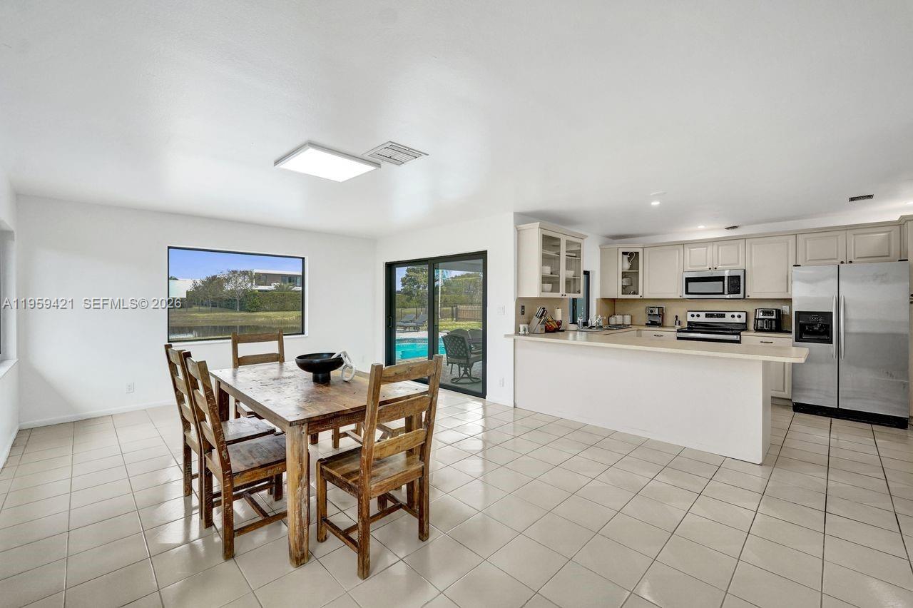 16653 Golfview Dr Weston, FL 33326