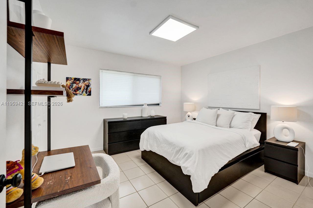 16653 Golfview Dr Weston, FL 33326