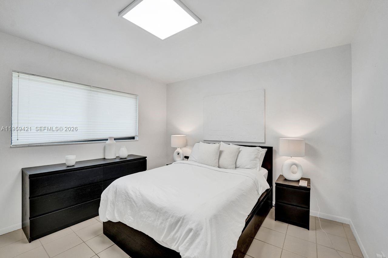 16653 Golfview Dr Weston, FL 33326