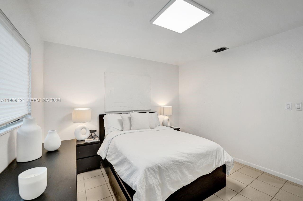 16653 Golfview Dr Weston, FL 33326