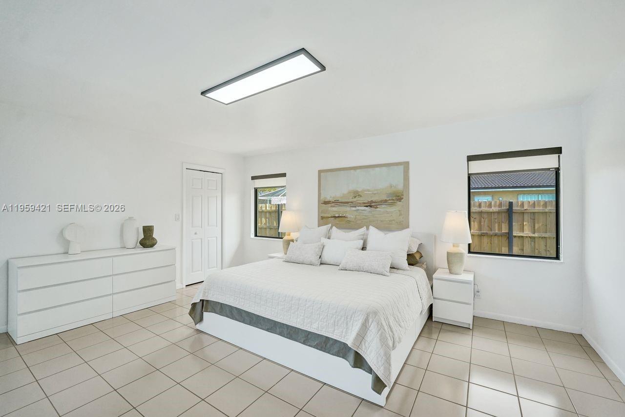 16653 Golfview Dr Weston, FL 33326