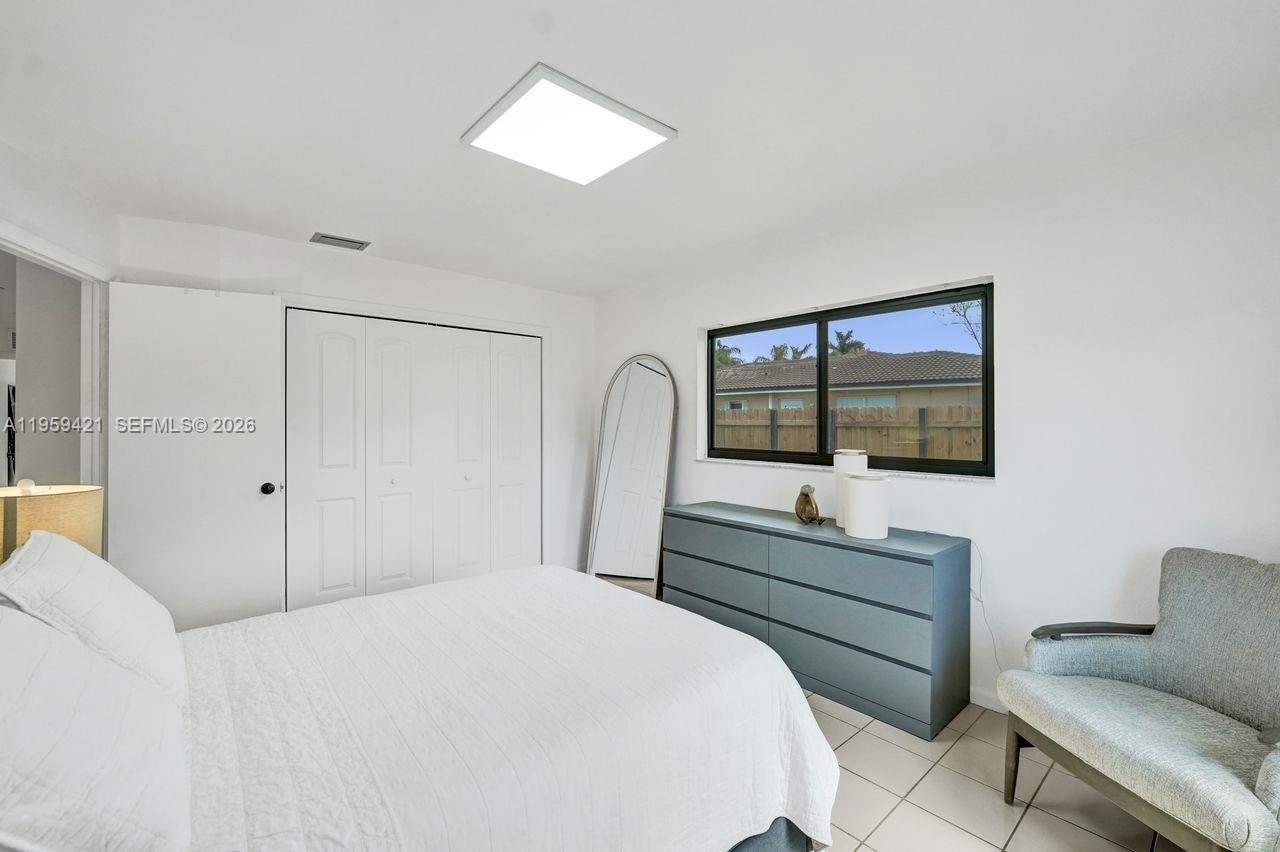 16653 Golfview Dr Weston, FL 33326