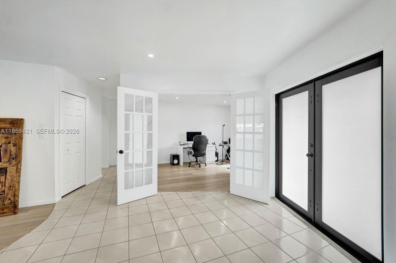 16653 Golfview Dr Weston, FL 33326