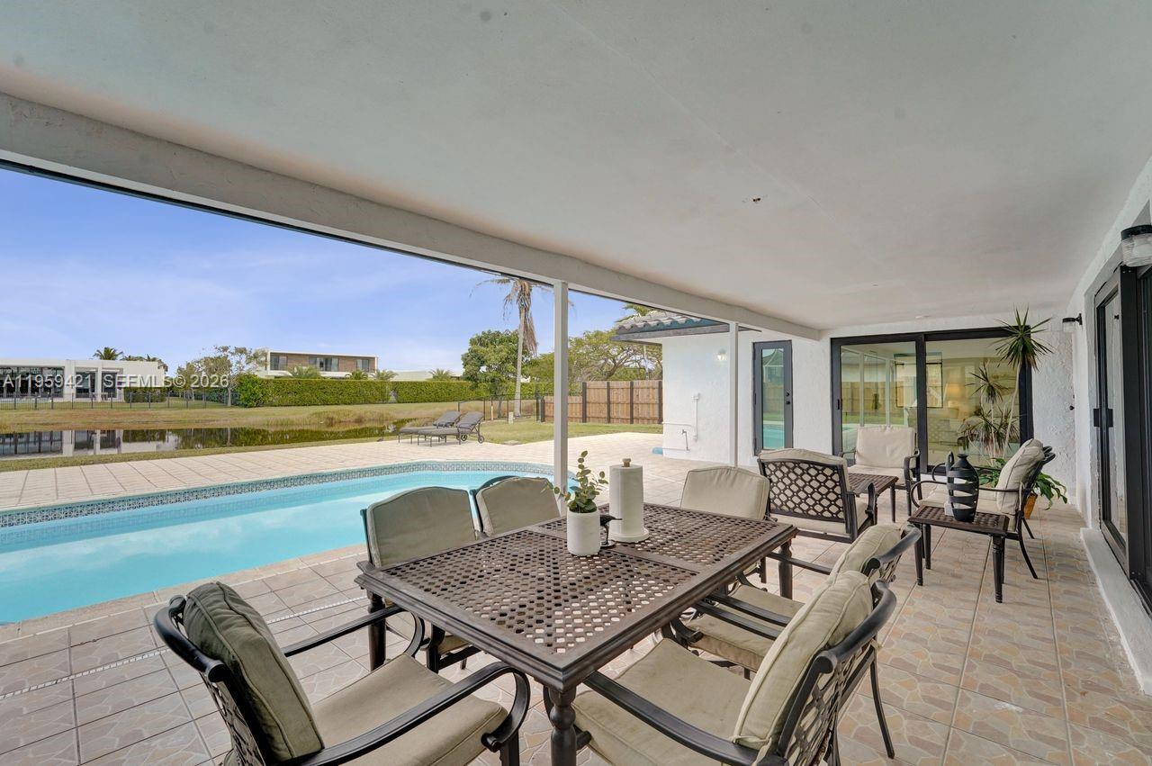 16653 Golfview Dr Weston, FL 33326