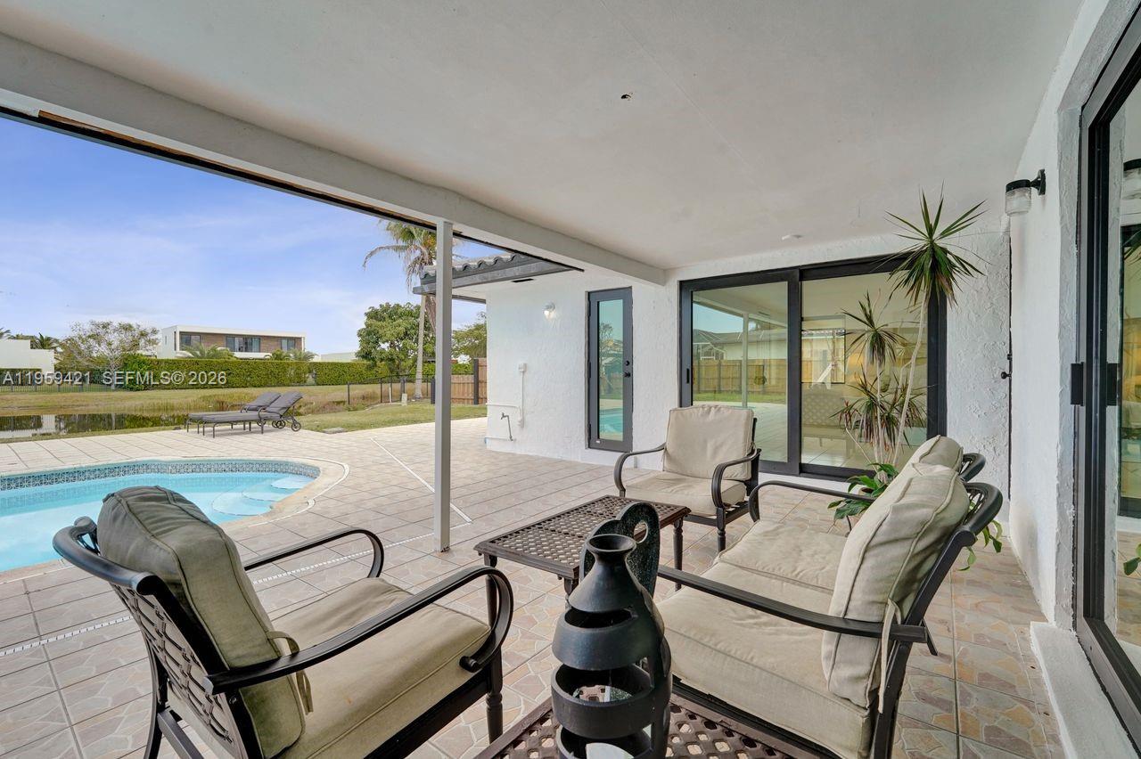 16653 Golfview Dr Weston, FL 33326