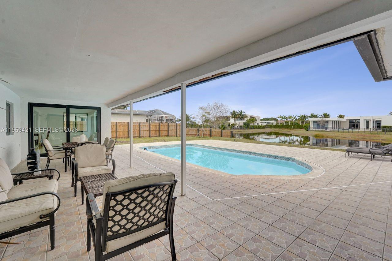 16653 Golfview Dr Weston, FL 33326