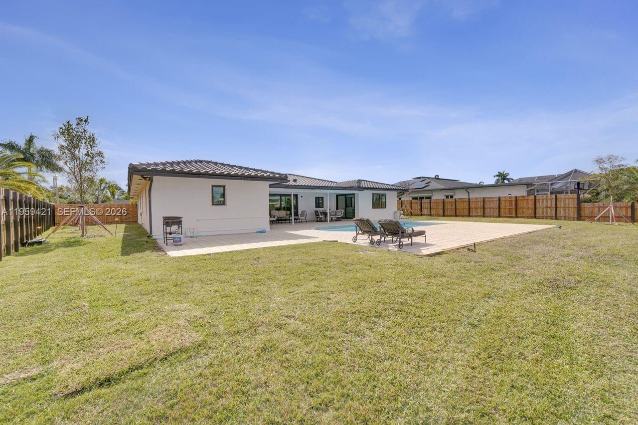 16653 Golfview Dr Weston, FL 33326