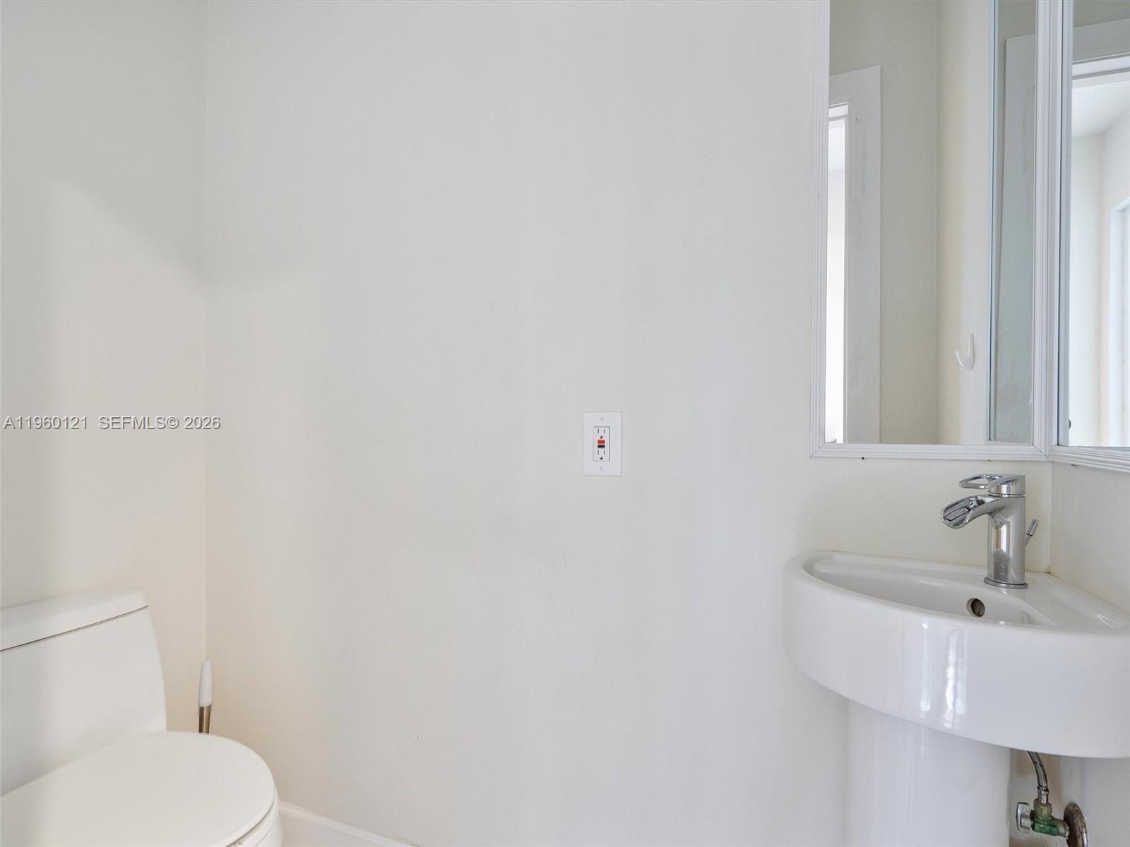 5517 Sardinia St Coral Gables, FL 33146