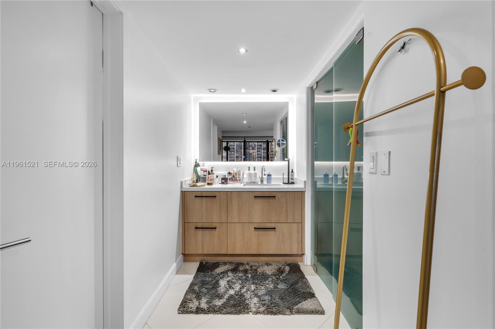 image Brickell Place IV13